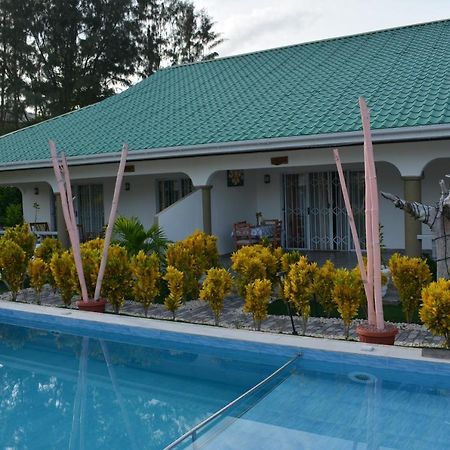 Leo'S Petit Villa Annex Praslin Екстер'єр фото