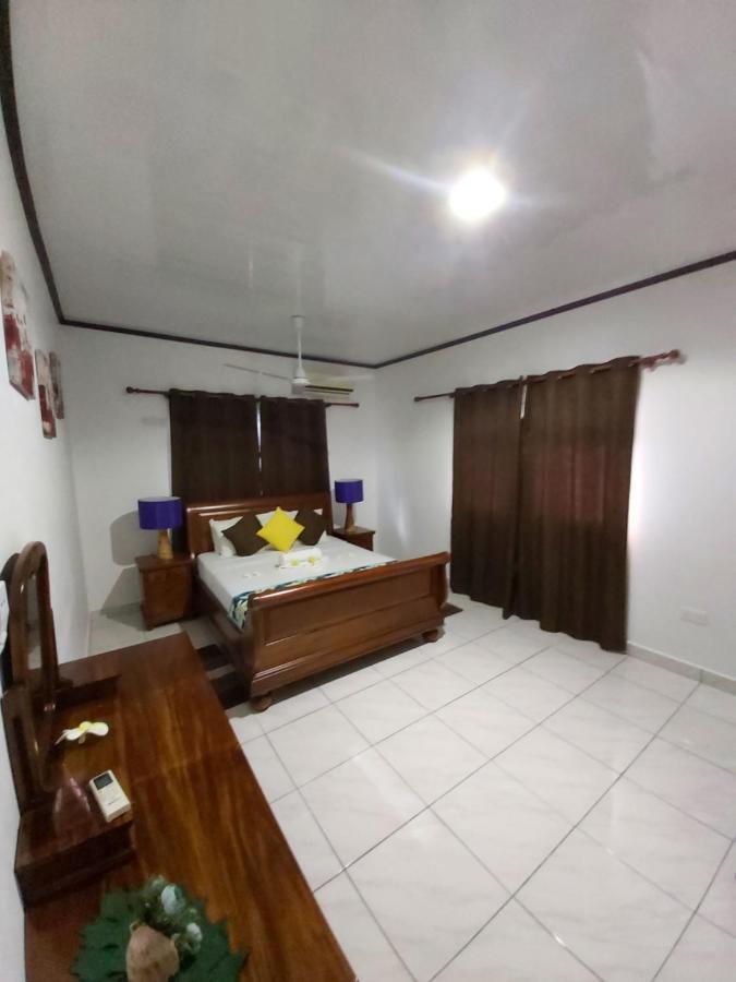 Leo'S Petit Villa Annex Praslin Екстер'єр фото